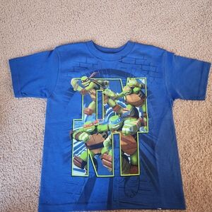 🎉Nickelodeon - TMNT Graphic Tee in Vibrant Blue - Size XS